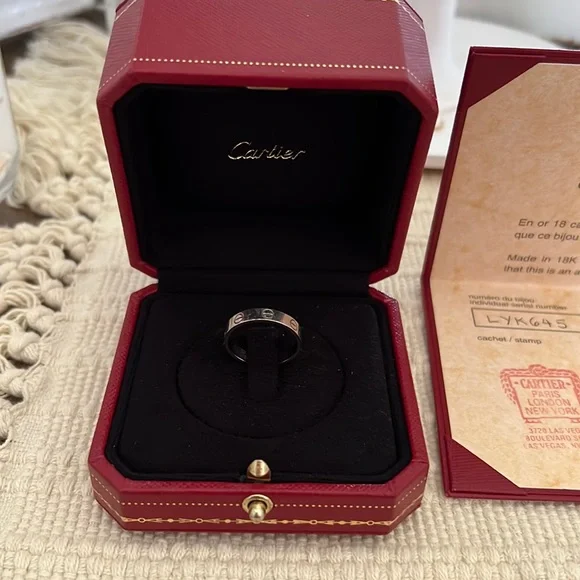 COPY - Authentic Cartier ring ( Love collection) - Picture 1 of 3